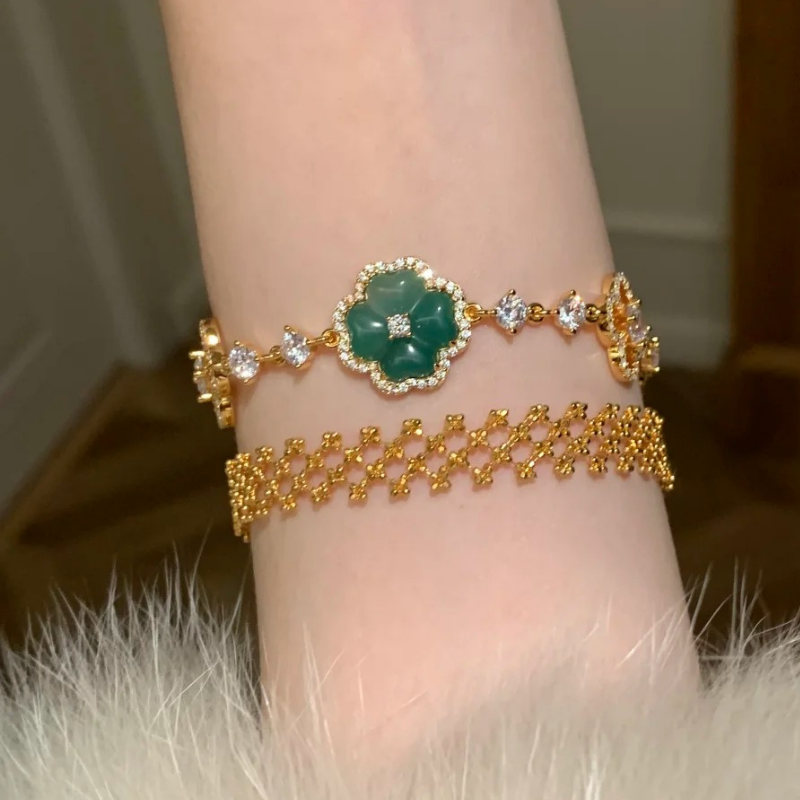 Gold-Plated 925 Silver|Chalcedony Four-Leaf Clover Jewelry Set (Bracelet + Necklace)
