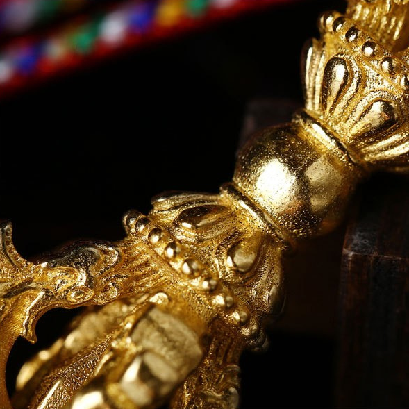 The Vajra Amulet Pendant - Wearable Symbol of Protection & Focus