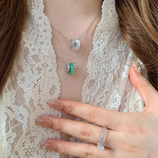 Gold-Plated 925 Silver｜ Chalcedony Peace Button Necklace