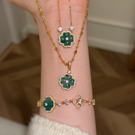 Gold-Plated 925 Silver｜Chalcedony Four-Leaf Clover Jewelry Set (Bracelet + Necklace)
