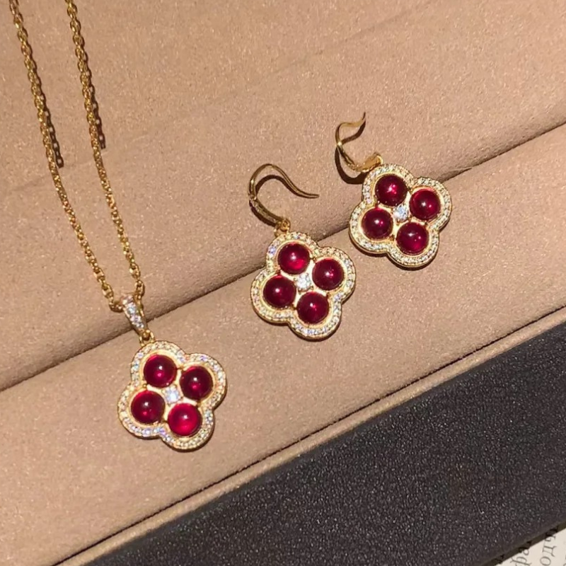 Gold-Plated 925 Silver｜Lucky Red Clover Necklace – Fortune & Blessing