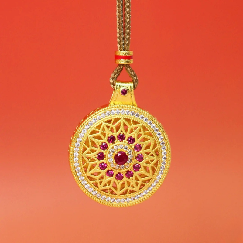 Gold-Plated 925 Silver｜Rose Compass Pendant - Navigate Love & Your True Path, A Symbolic Guide