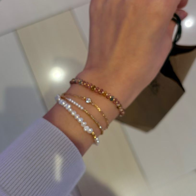 Bracelet | Wrist Galaxy – Zircon & Gold for Light, Noble Helpers & Protection