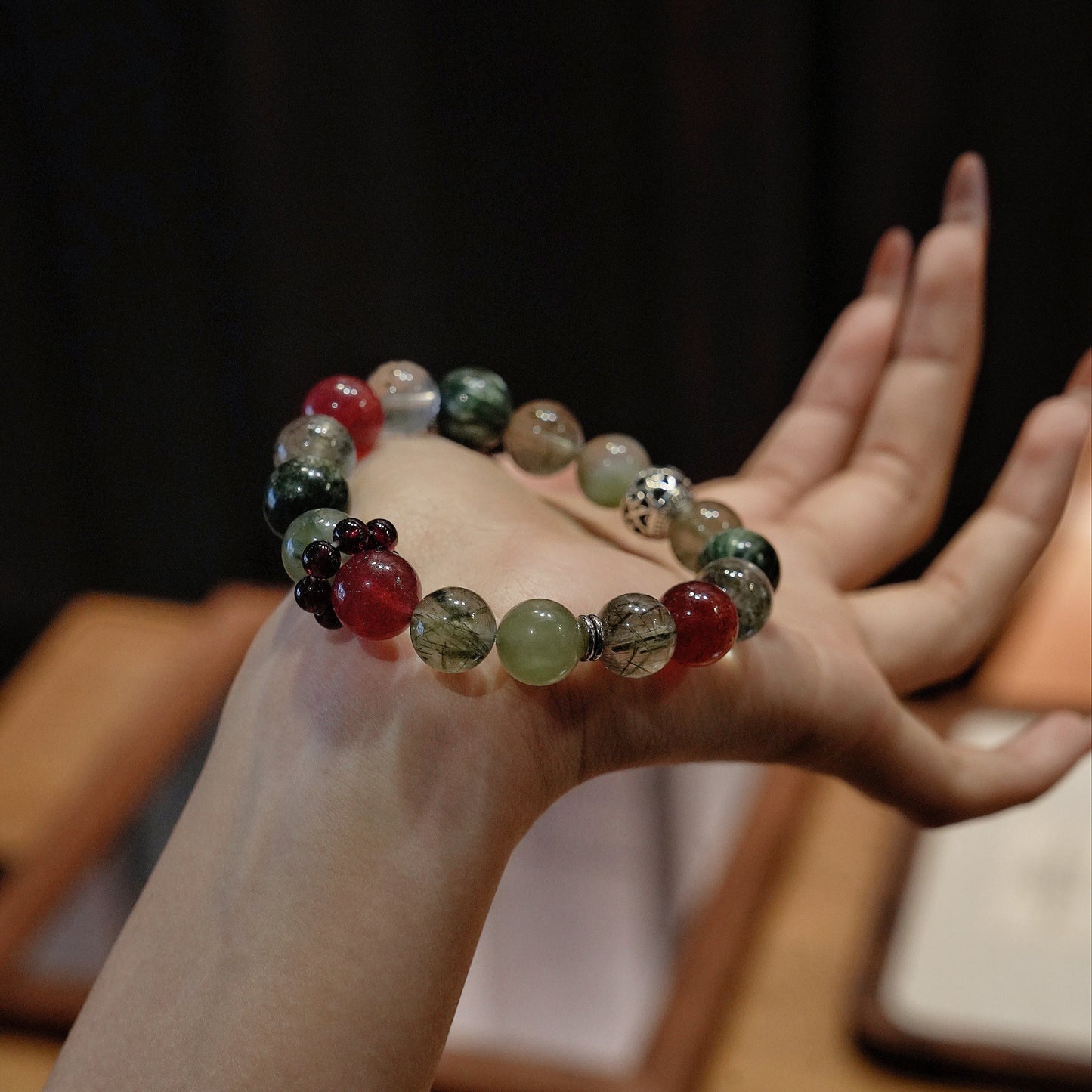 Bracelet｜"Flourishing Business" Green Phantom & Seraphinite for Career & Wealth