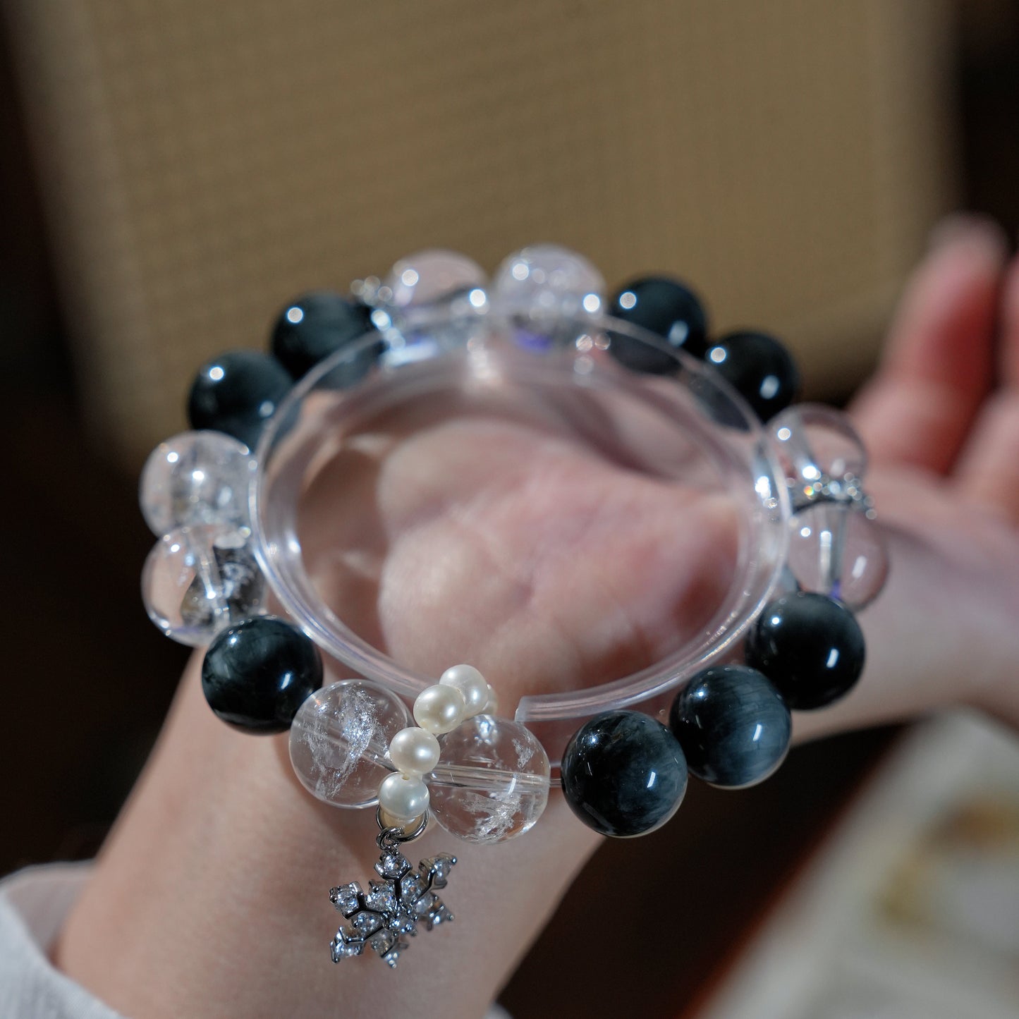 Bracelet｜"Snow Over Mountains" Hawk's Eye & Auralite-23 for Clarity & Protection