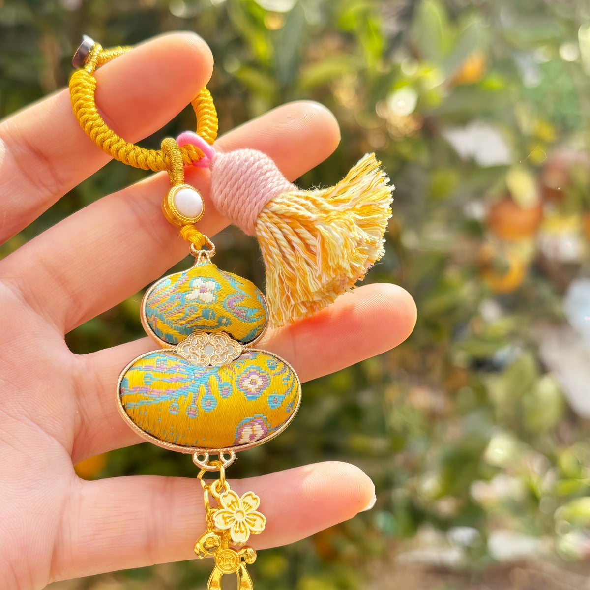 Double-Sided Gourd Charm | Chinese Embroidery Song Jin Talisman for Fortune